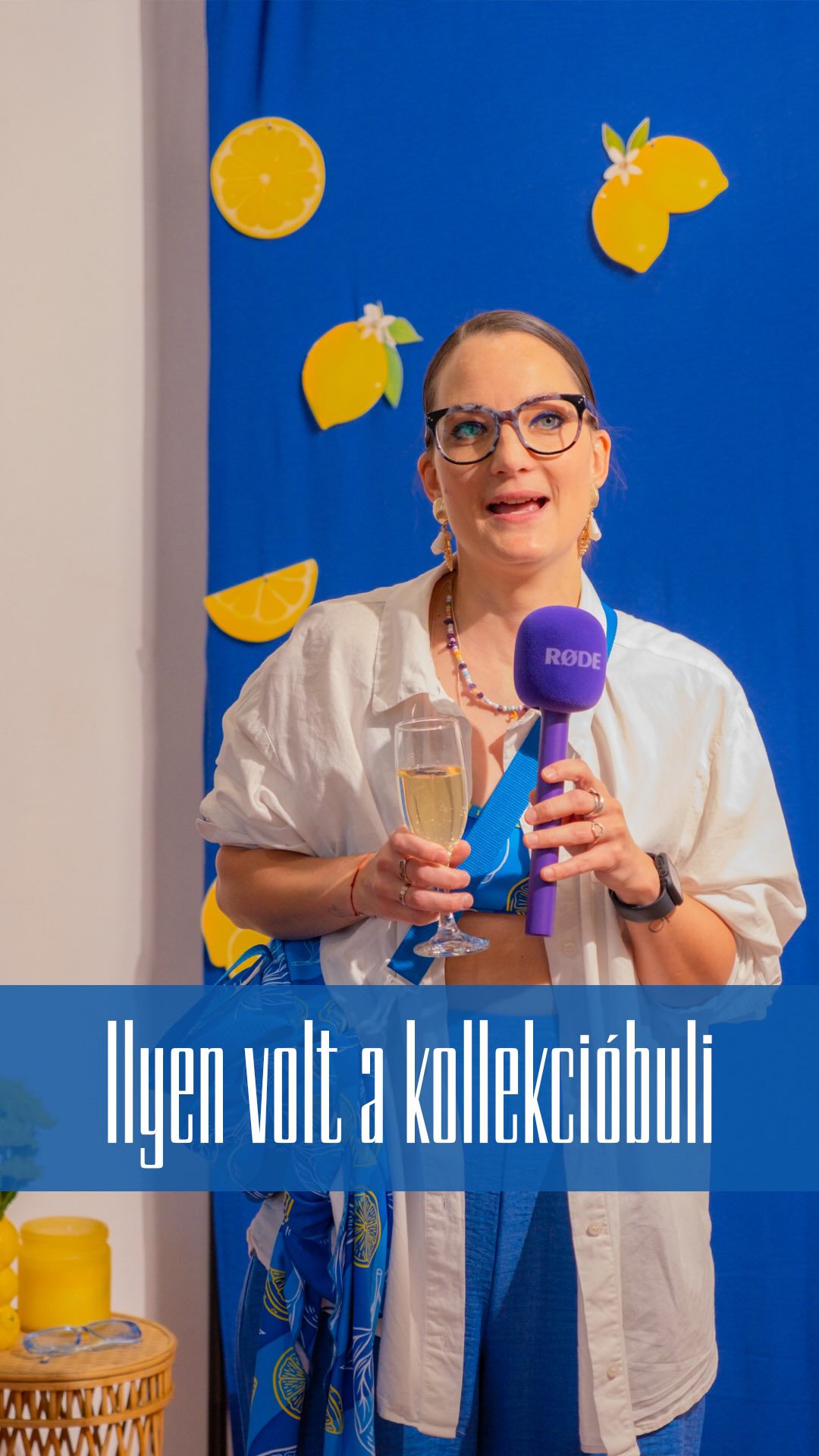 Milyen egy igazi kollekcióbuli? Ebből a videóból mindent megtudhatsz! Ha még sosem jártál ilyesmin, mindenképp nézd meg, ha pedig ott voltál, akkor is érdemes visszanézni az ADRIA kollekció bemutató bulijáról készült kisfilmünket. A rajongók ezúttal is a Ticket Tailor felületén csaphattak le a 30 darabos, ajándékcsomagos páros VIP jegyekre – így a bloggerek és influenszerek mellett ők is elsőként élhették át: „A dolce vita nem luxus – hanem egy hangulat, amit bárhová magaddal vihetsz!” Az eseményen közben vásárolhattak táskákat tőlünk, ékszereket a @pezijewellery standján, a @shedocosmetics pultjáról pedig krémeket. Fürdőruhát is próbálhattak, miközben kellemes zene mellett a parti hivatalos buborékbeszállítójának, a @hungariapezsgo alkoholmentes és alkoholos pezsgőit kortyolgathatták a vendégek. /// @editory_budapest